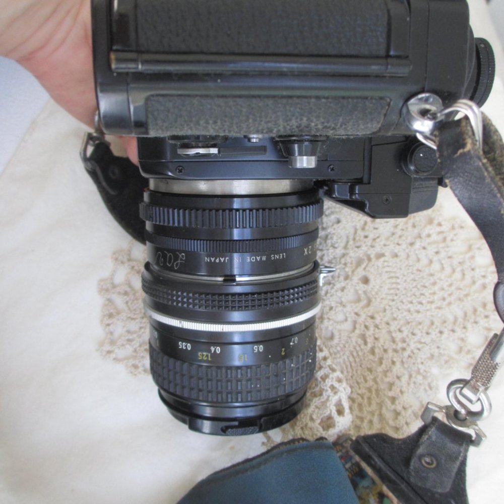 Nikon F2AS 35 mm SLR Film Camera w/28 mm Lens - Picture 9 of 10